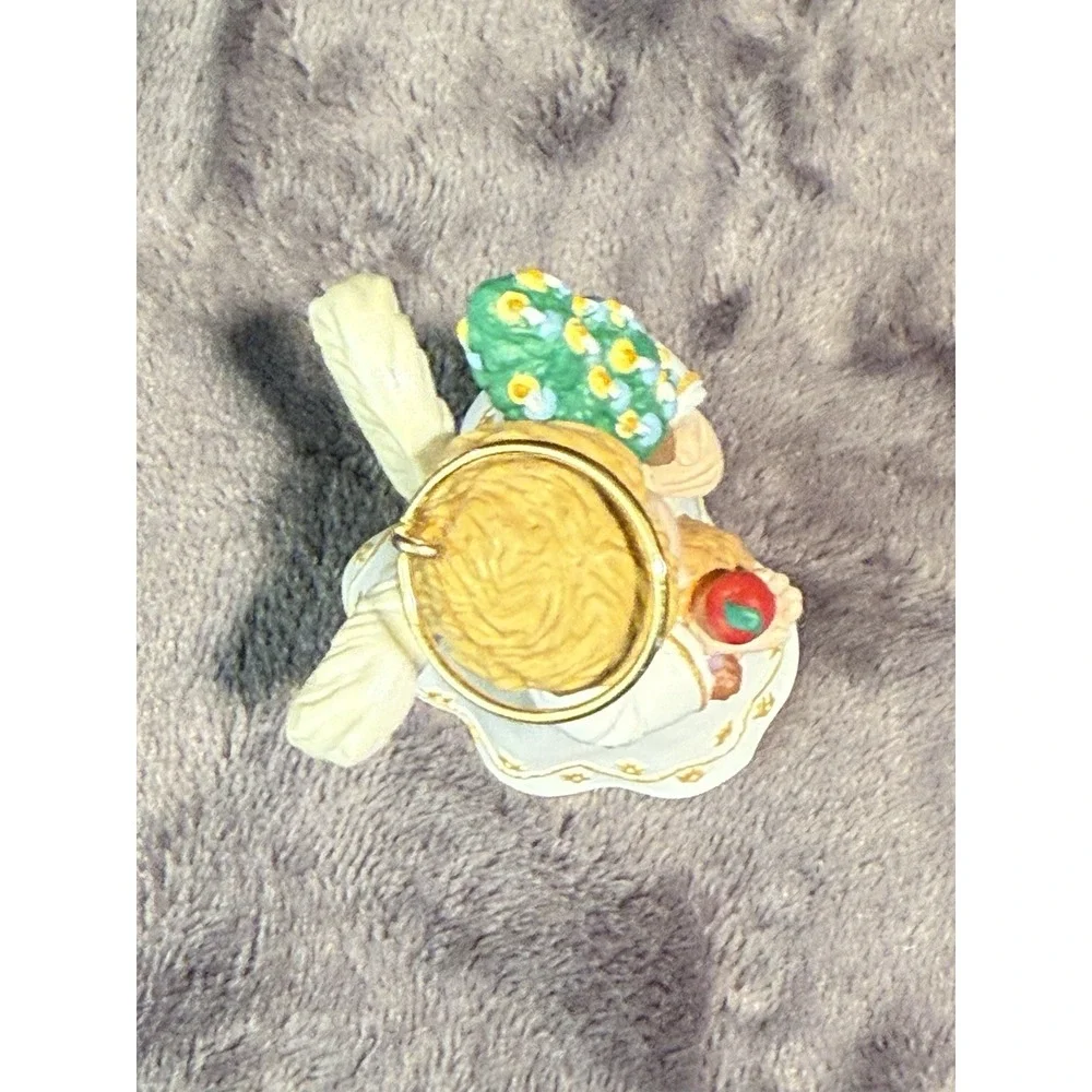1996 Hallmark Angel Keepsake Christmas Ornament Christkindl Visitors‎ Collection